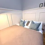 Stunning Apartment In Wenceslas Square